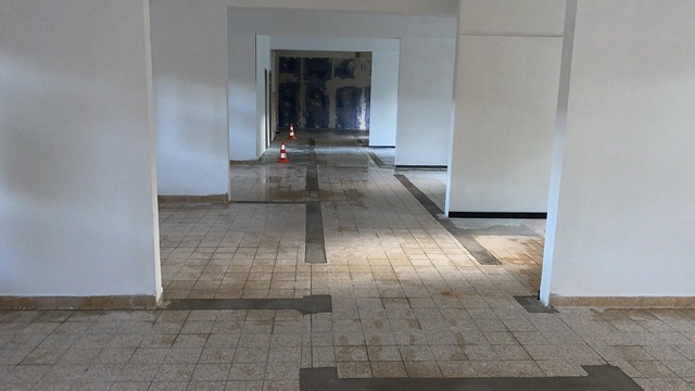 Fertig umgebaute Büroräume zu Ausstellungsboxen Bild: BauAustellung14.jpg