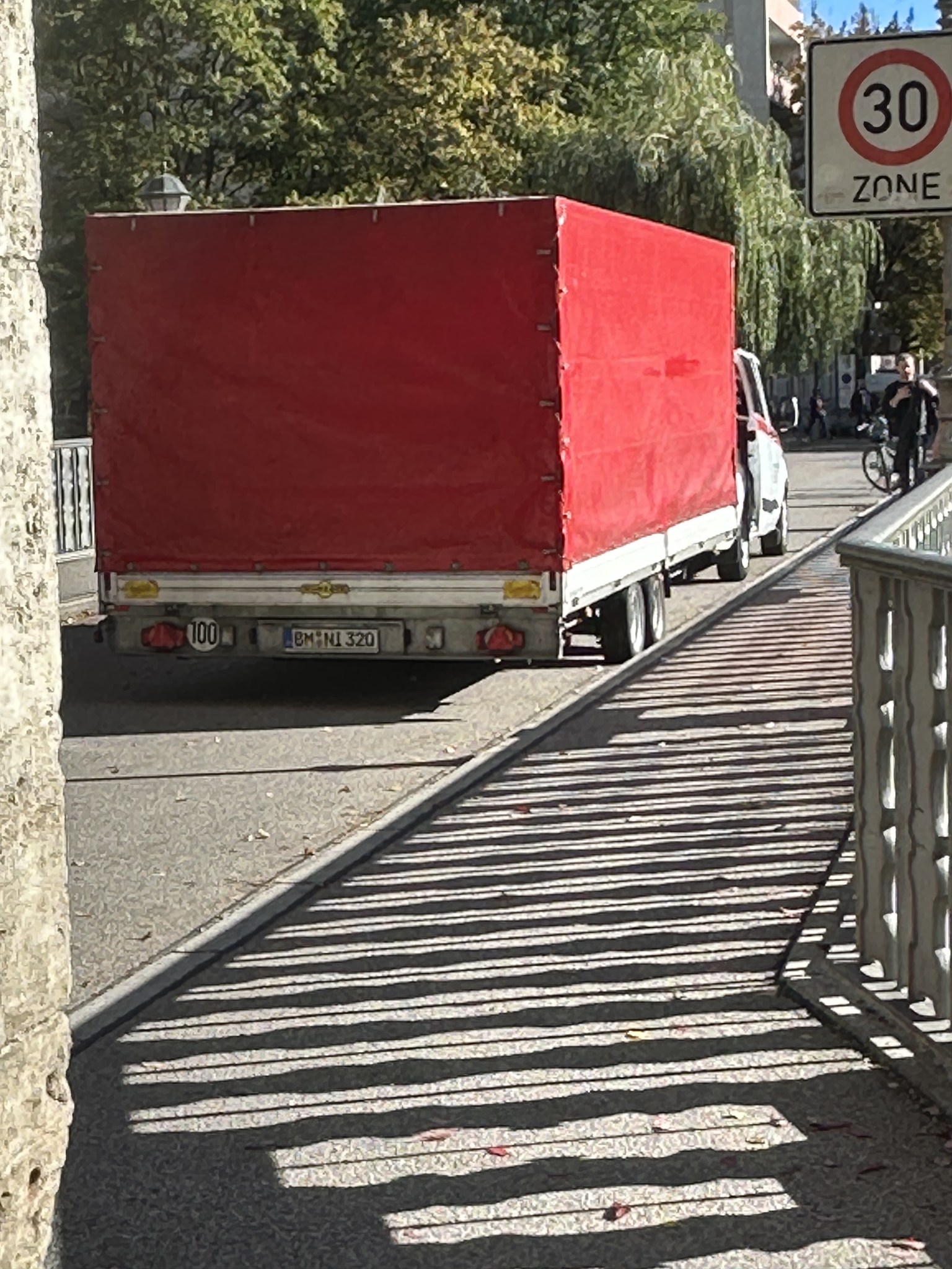 ....nach einer 5 Stunden Beladeaktion- ready for take off... noch schnell die Leute einsammeln und zurück in die Eifel.... Bild: Munch6 .jpg